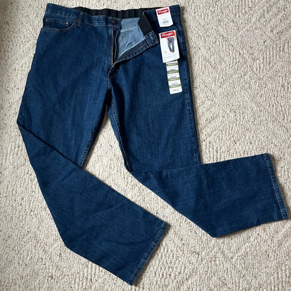 NWT Wrangler Dark Wash Men's Jeans